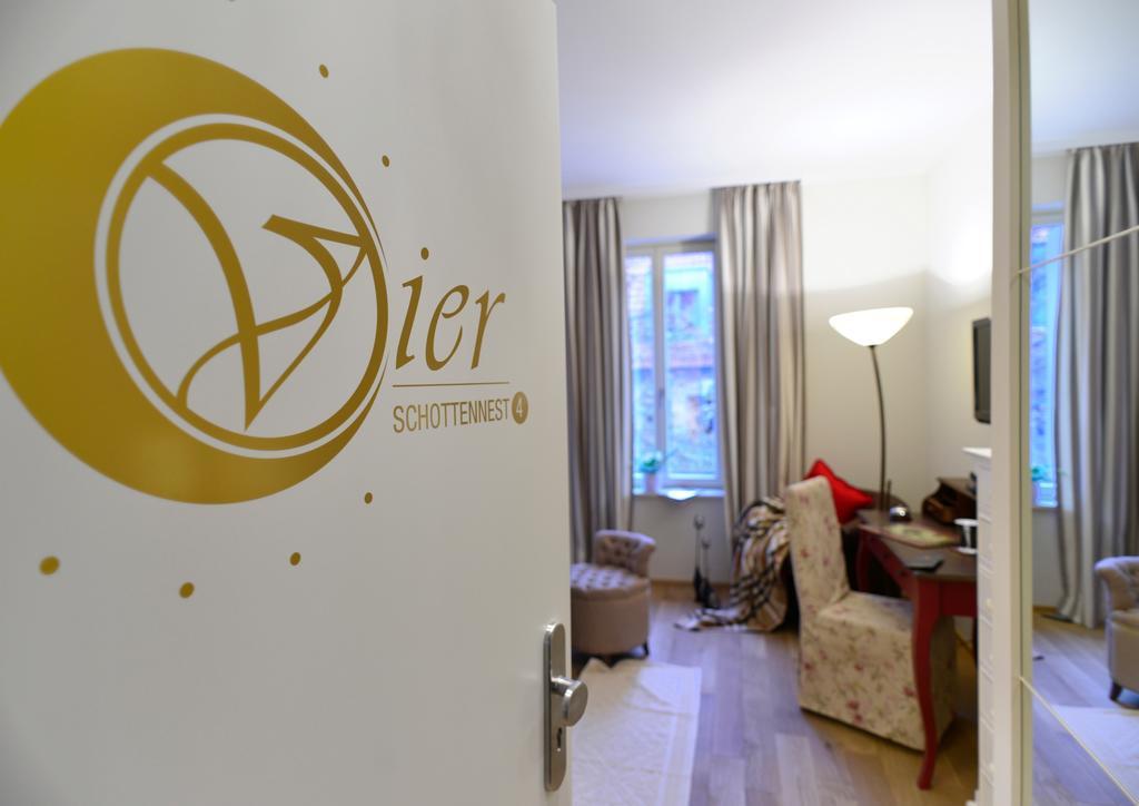 Schottennester Schlafen An Der Kraemerbruecke Erfurt Ruang foto